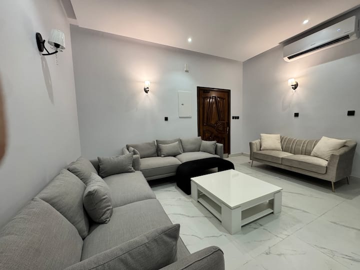 Large 4br Apt | 6 Min To Masjid Nabawi | 9 Pax - Medina