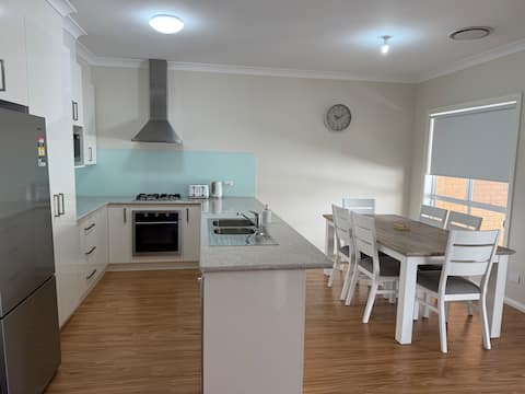 Cozy home in Temora