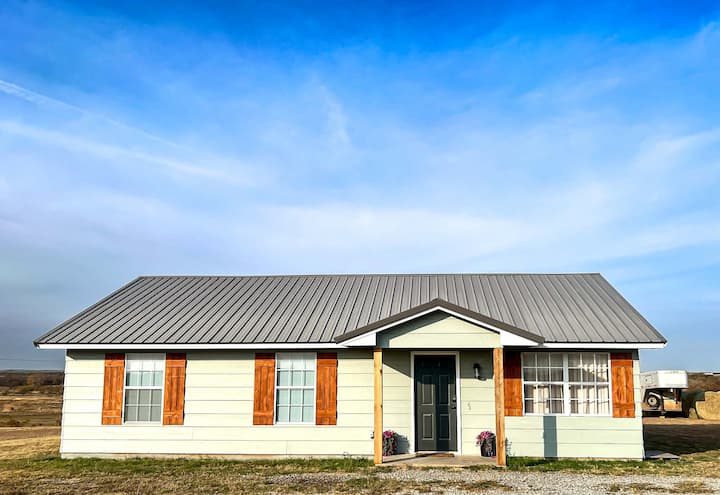 J4 Ranch House - Houses for Rent in Walters, Oklahoma, United