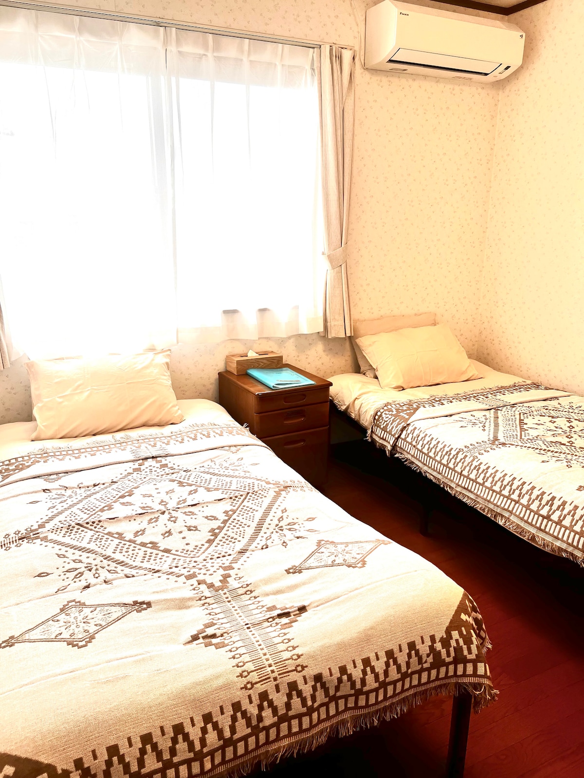 غرفة النوم 2