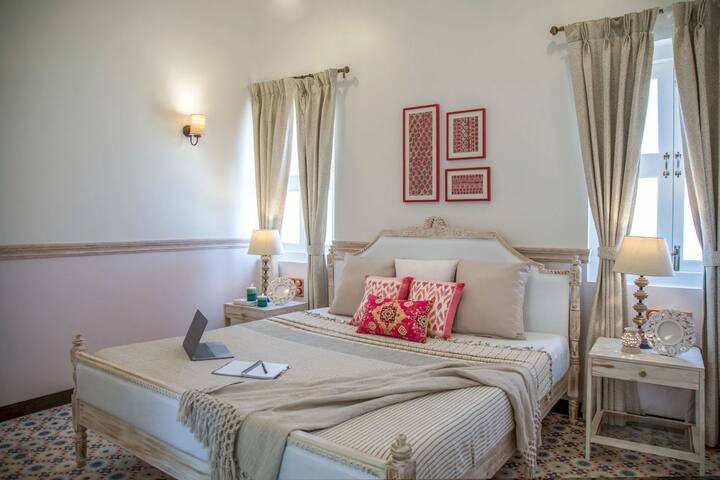 Bedroom 1 image 1