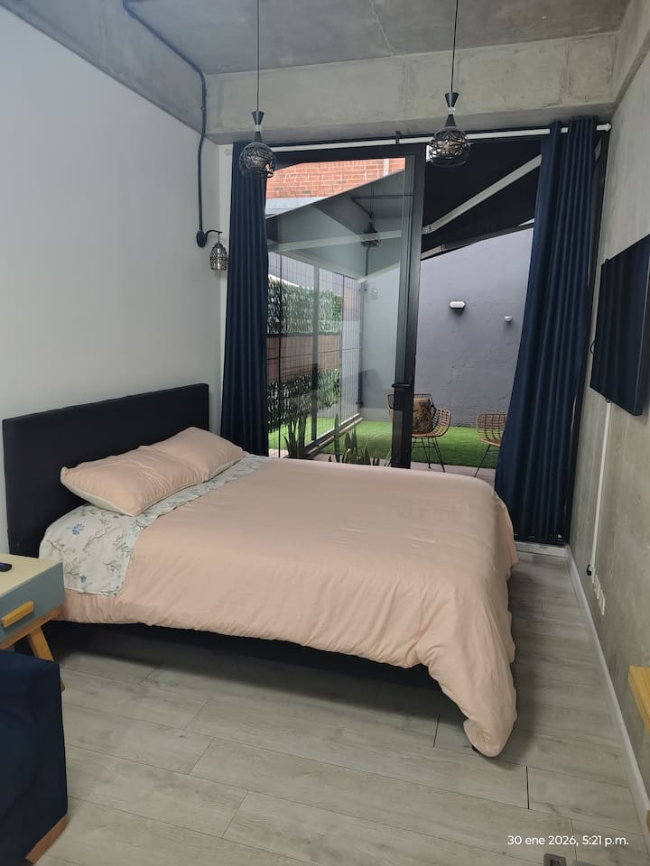 Apartamento Cerca Embajada, Ingreso Autónomo - Bogota