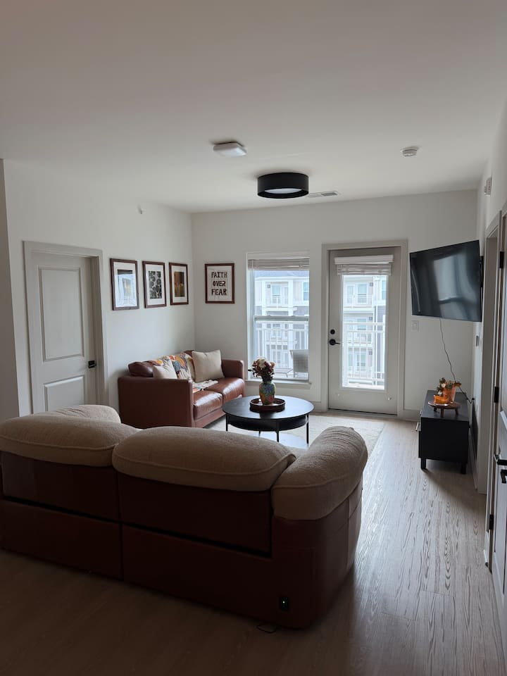 Williamsburg Private Room (Apartment) - Yorktown, VA