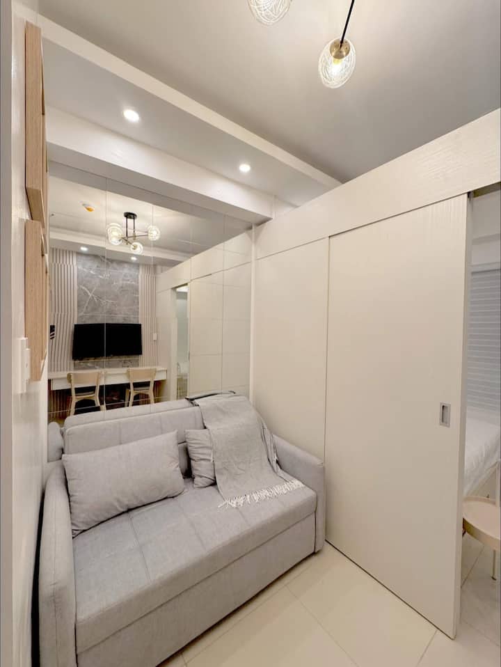 Romantic 1br Stay | Tagaytay Smdc Wind Cool Suites - Tagaytay