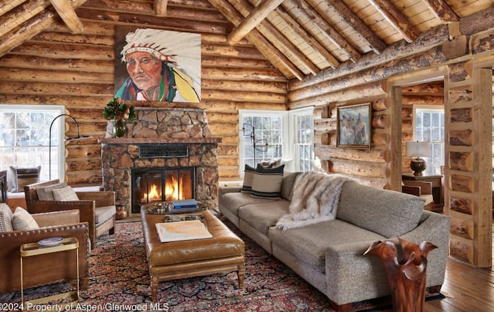 Luxury 7br Historic Cabin | Heart Of Aspen - Aspen, CO