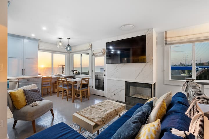 Luxe 4b/4b Oasis | Ocean Views | Rooftop & Garage - Torrance, CA