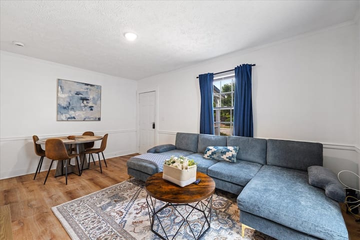 Central Cozy Stay | Groups Up To 6 - Fayetteville, NC
