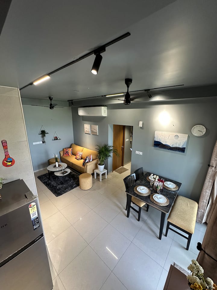 Amber & Ash 2bhk Apartment 28th Floor+pool - Gandhinagar