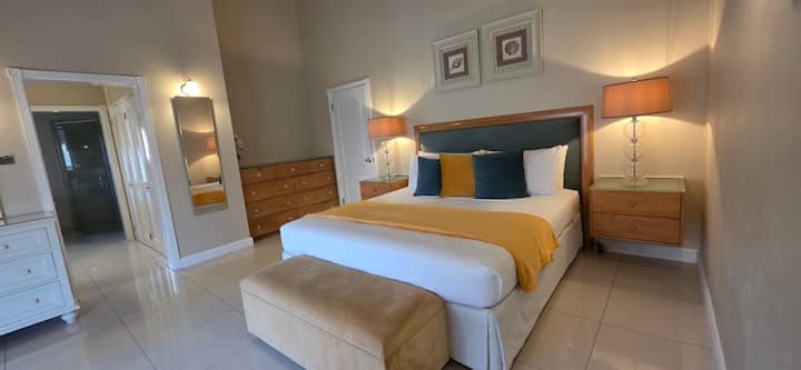 ห้องนอนใหญ่ 