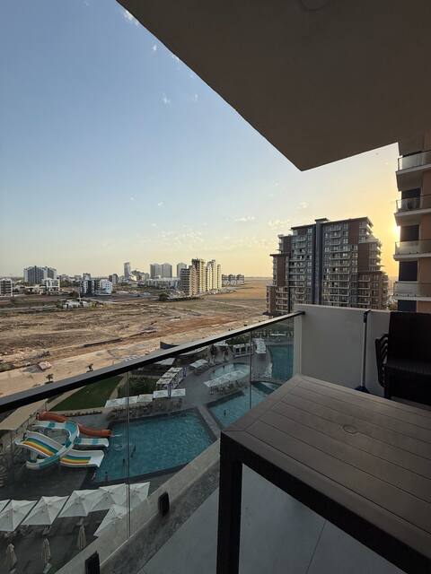 Large 2+1 Apartment with Riverside Life Residence View