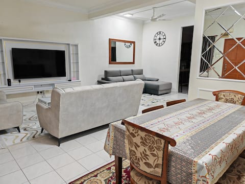 Homestay Fourseasons B. B. Bangi