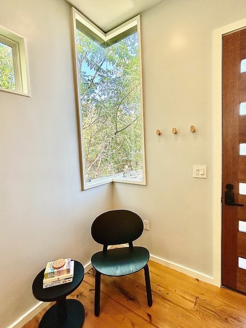 Hideaway East | Luxe Retreat By Train + Downtown