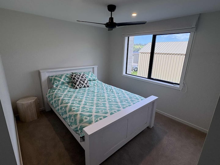 საძინებელი 4