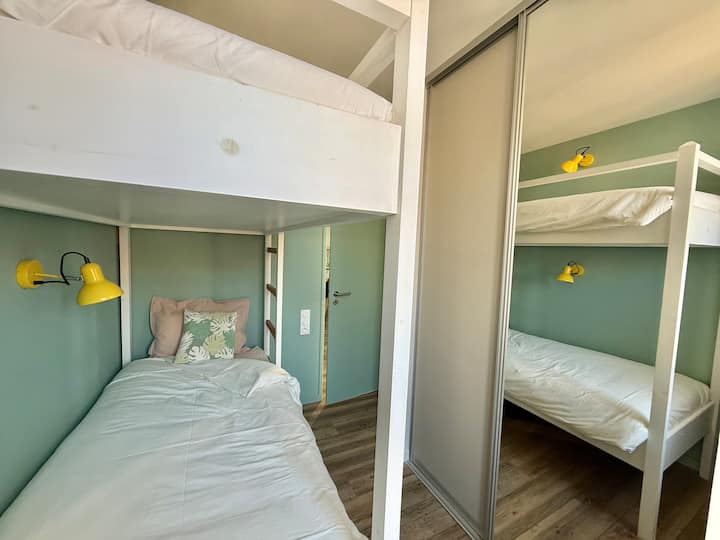 El segundo dormitorio con sus 2 literas de 90 x 200 cm