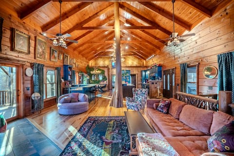 Vibrant Private Estate with Heated Indoor Pool