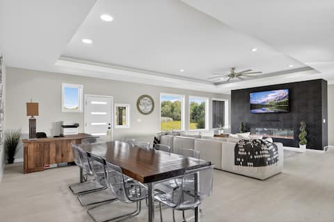 Peaceful Secluded Wausau Retreat