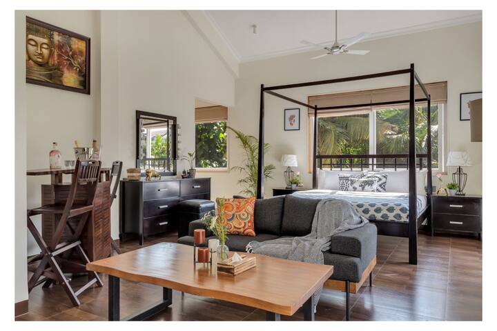 Living room image 11