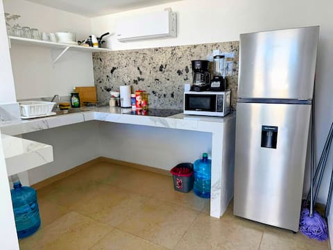 Top performing Airbnb: Beachfront Penthouse | Private Pool - Ocean view in Supermanzana 84