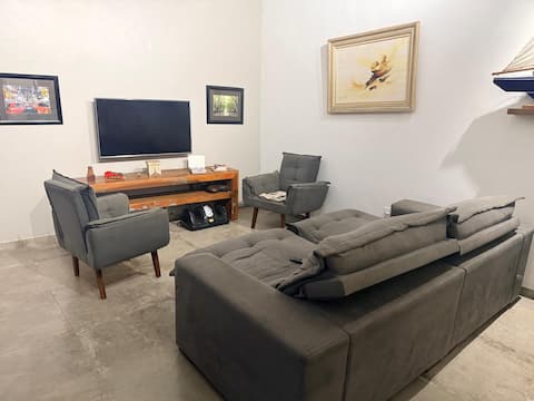 Airbnb em destaque: Casa Luxo Doce Laguna (downtown, close to everything) em Iguaba Grande