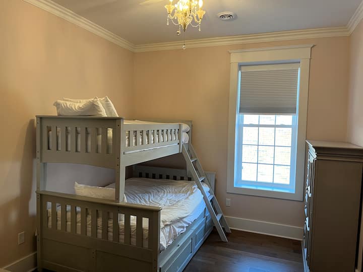 საძინებელი 3