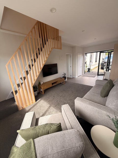 Top performing Airbnb: Modern Guesthouse Bethlehem in Tauranga City