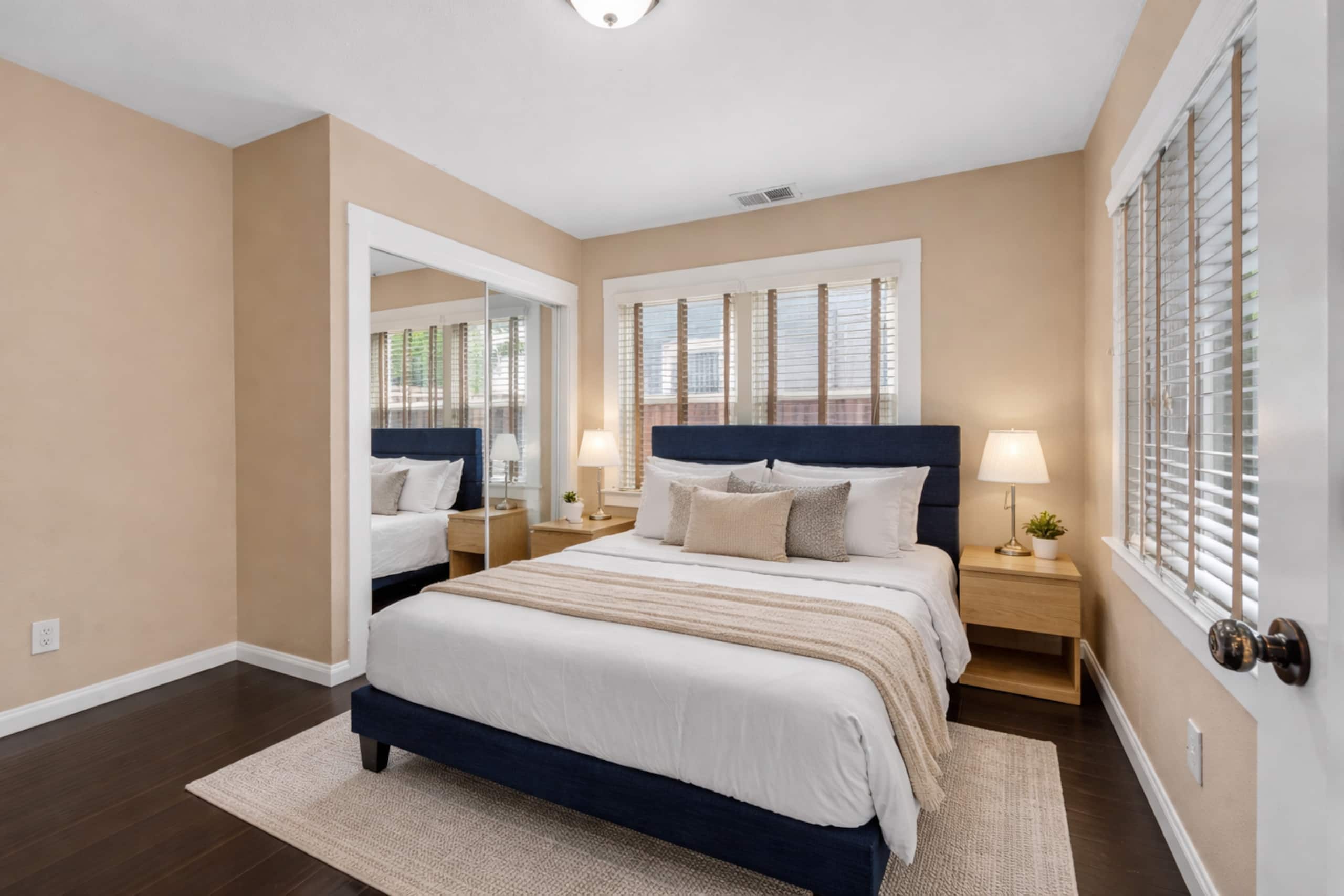 Luxury Pool Retreat w/ Chef's Kitchen & Game Room - Photo 24