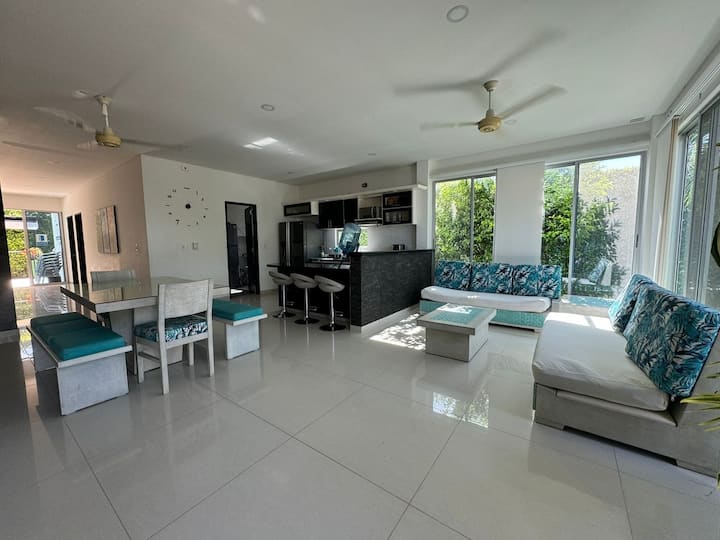 Casa Vacacional Con Piscina Y Jacuzzi En Girardot - Girardot