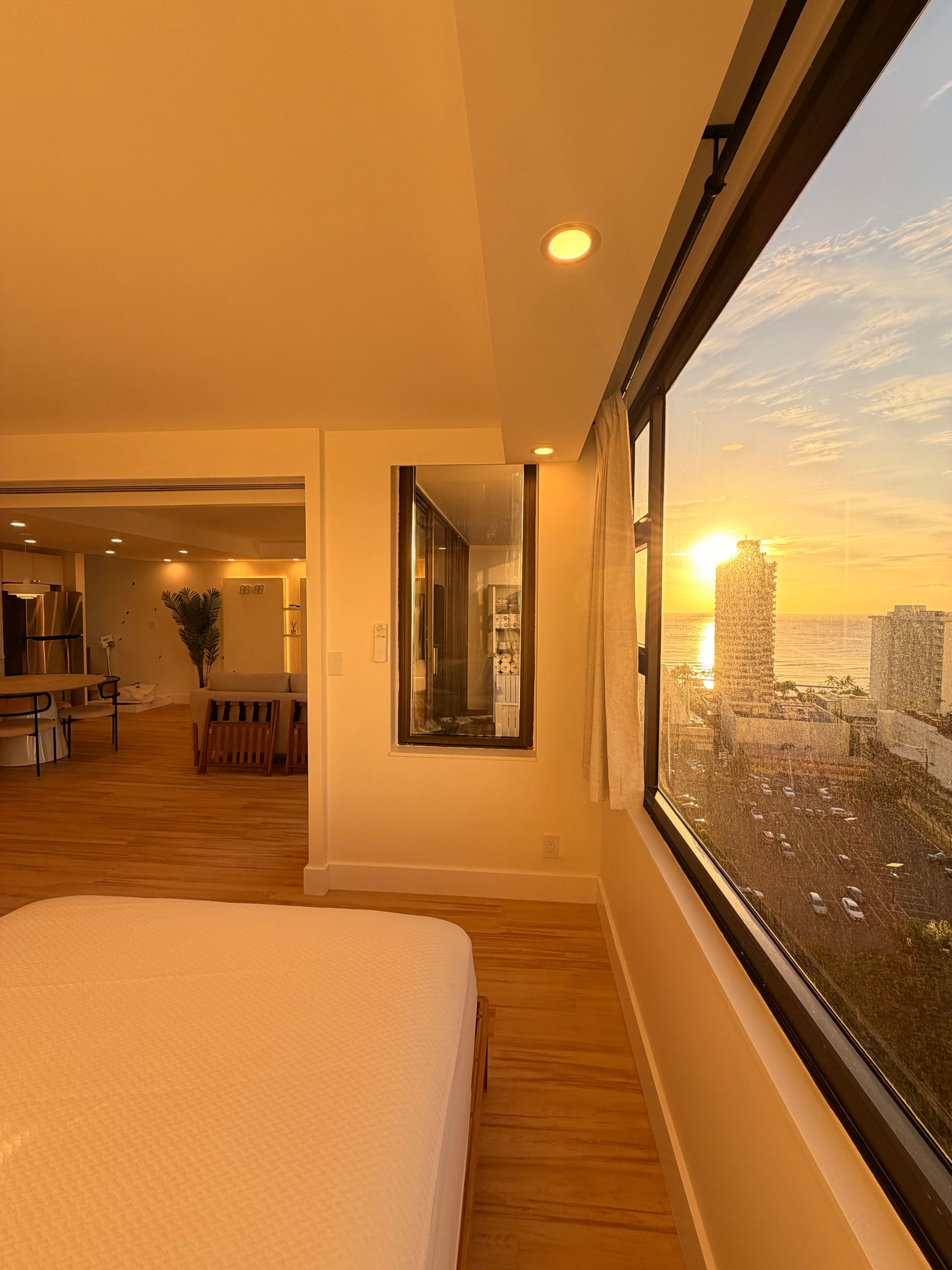 Waikiki Banyan Ocean, City View #7 | FREE Parking - Image 17