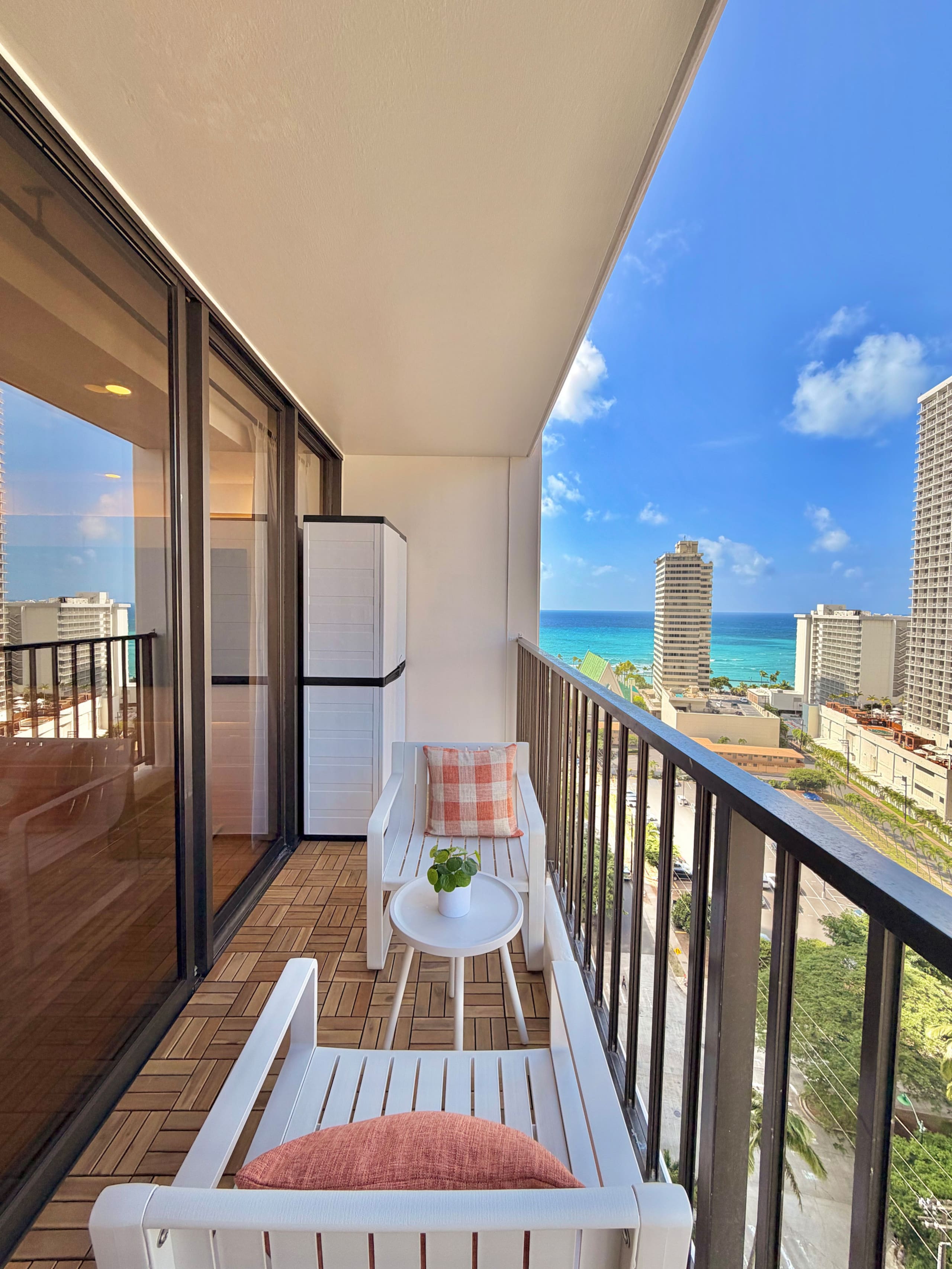 Waikiki Banyan Ocean, City View #7 | FREE Parking - Image 45