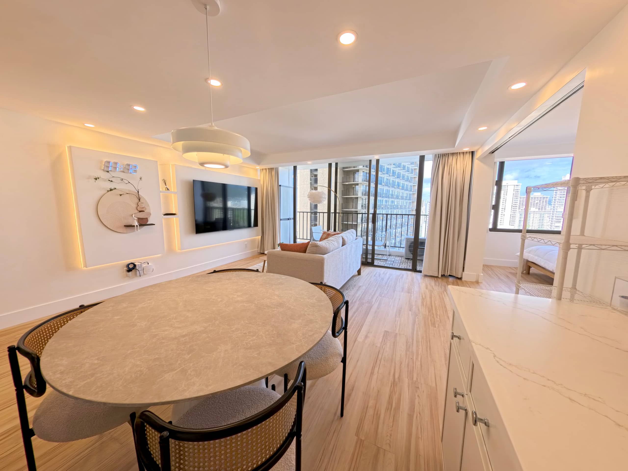 Waikiki Banyan Ocean, City View #7 | FREE Parking - Image 55