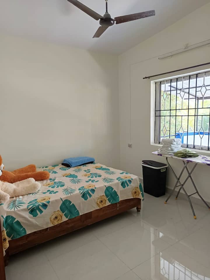 Bedroom 3 image 1