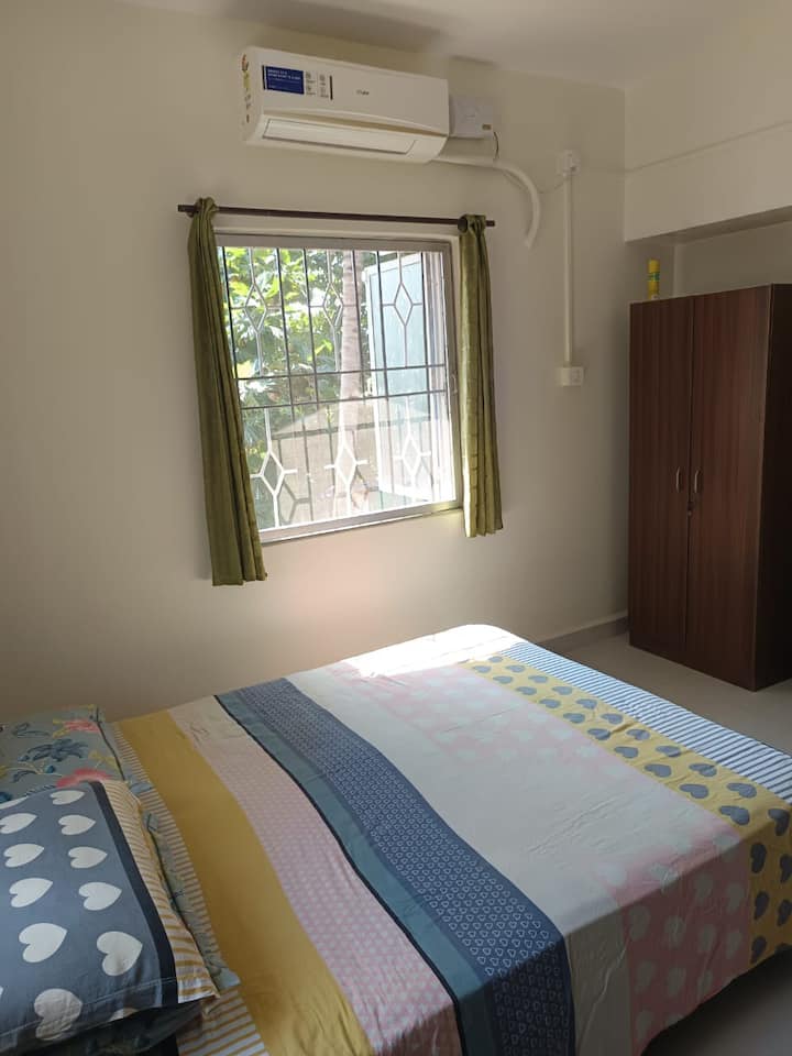 Bedroom 2 image 3