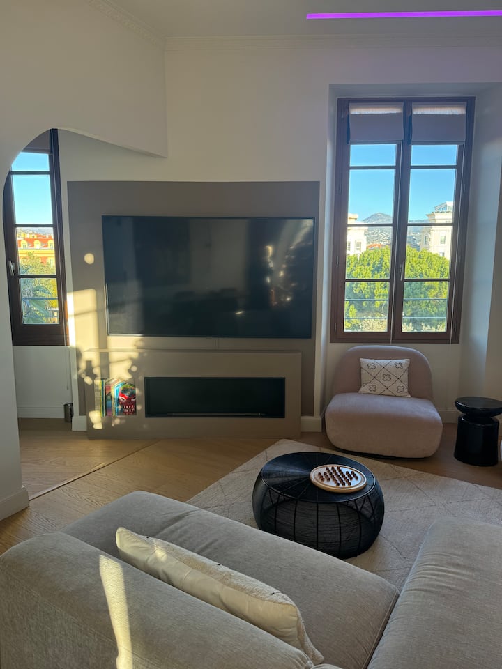 Centrale & Plage - Niza