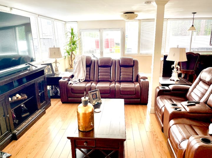 Guest Favorite In Lakeview Safe Area Clean Comfy 1 - Metairie, LA