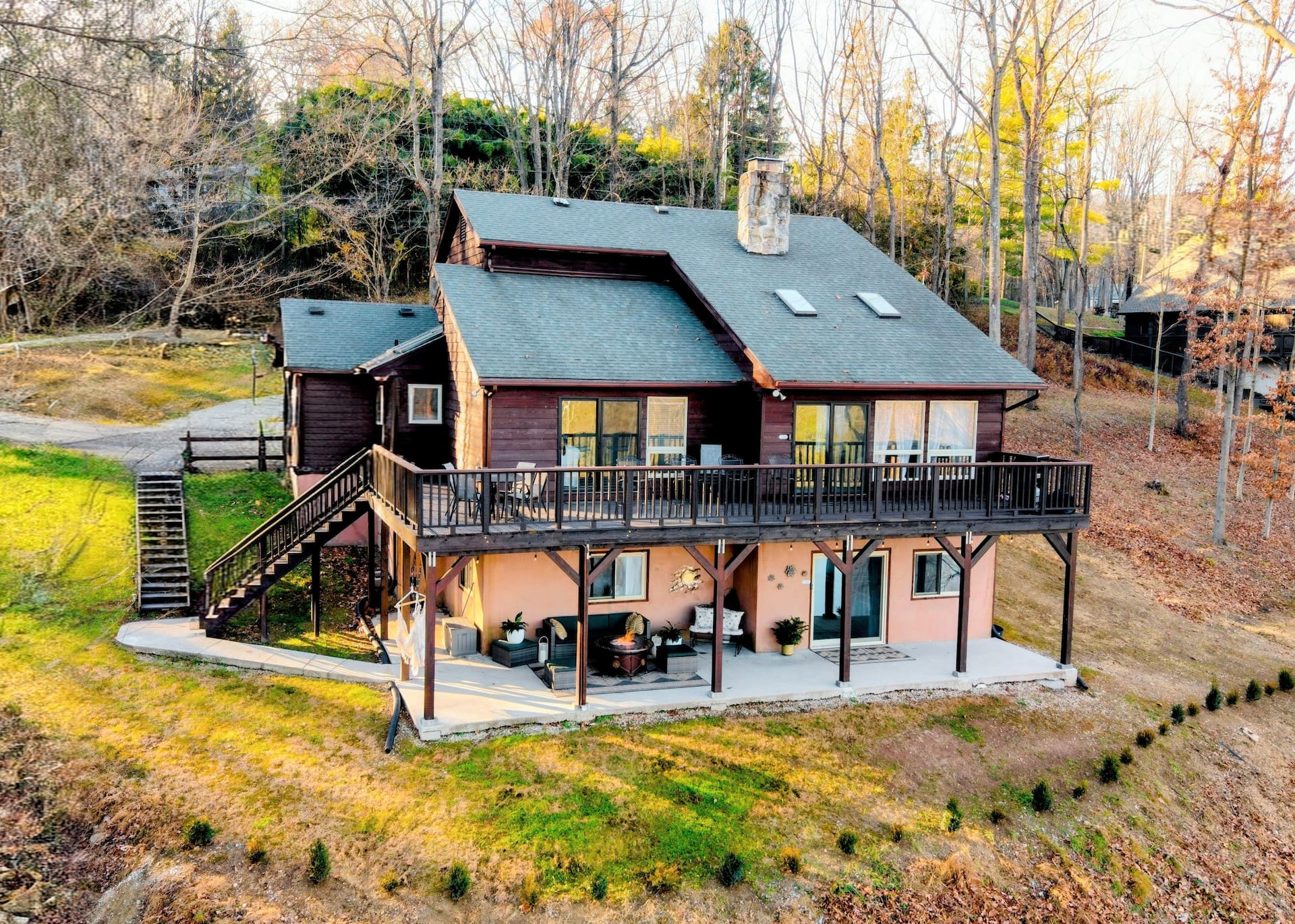 Large Luxury Lake Retreat 10mi to Gettysburg