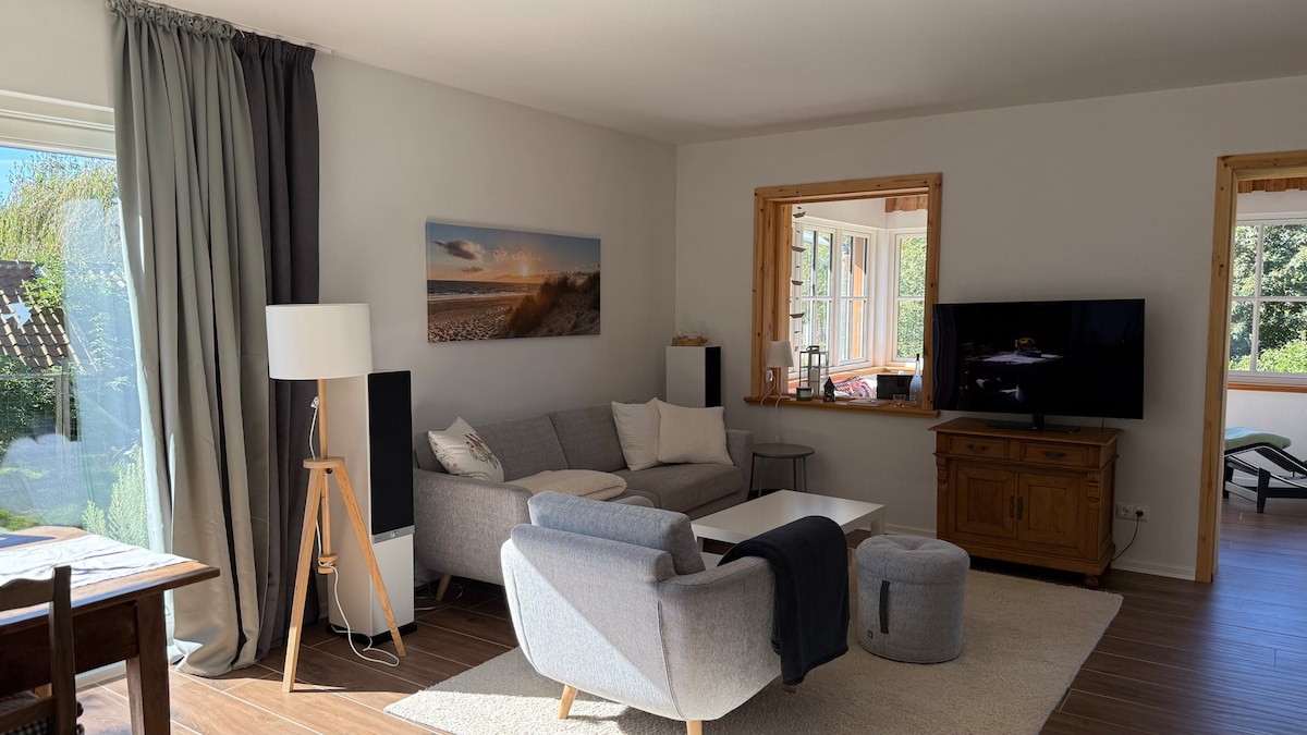Top performing Airbnb: “Strandrose” – Near the Baltic Sea, Quiet, Jacuzzi, Sauna in Rostock