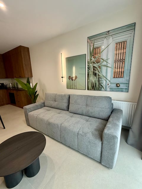 Top Airbnb: New apartment| Braniborska 70| Old Market Square in Szczepin