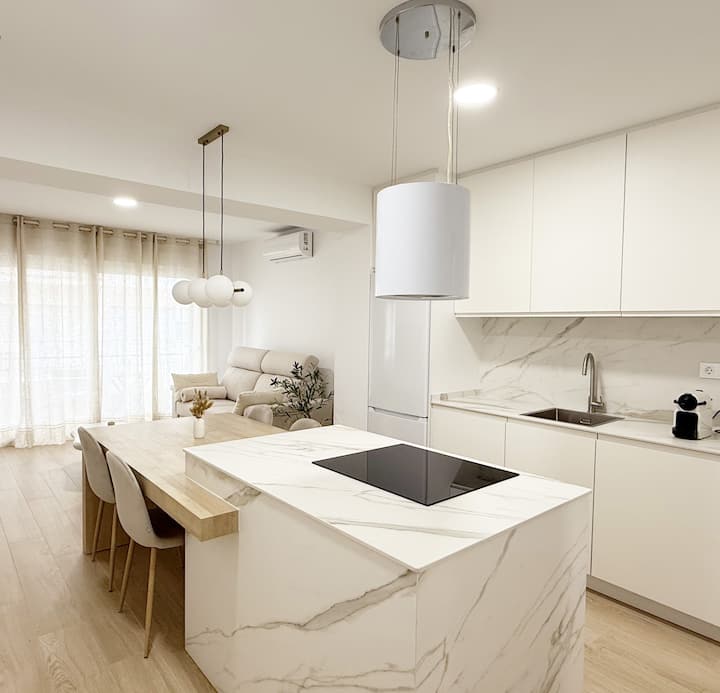 Apartamento Elegante, Alicante Centro, Cerca Playa - Alicante