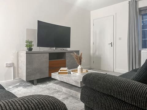 Successful Airbnb property: Quiet/central/modern 2bedroom 1.5 bathroom in Blackburn With Darwen