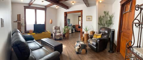 Popular Airbnb listing: Appartment - Victoria Parc Heritage District in Kitchener