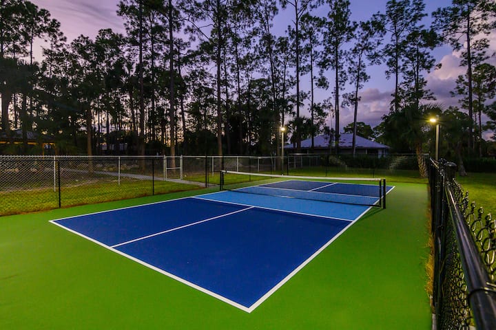 Golden Acres Sports Ranch - Houses for Rent in Naples, ...