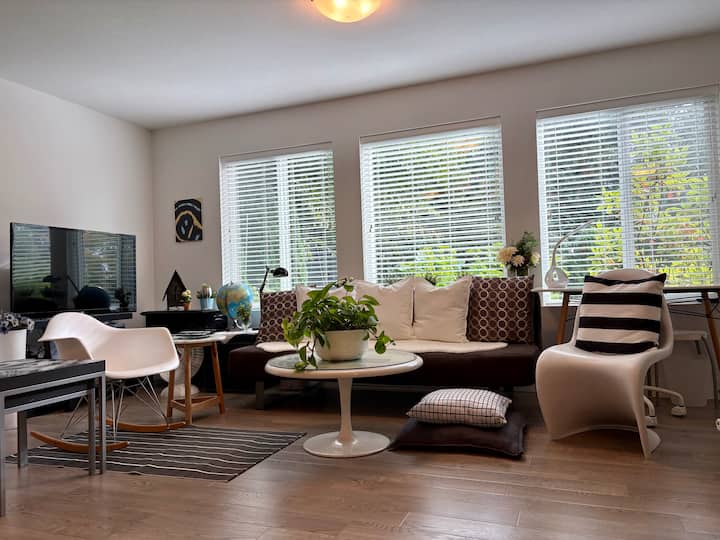Cozy And Beautiful Guest Suite In Coquitlam - Port Coquitlam