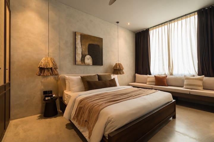 Casa Tulum: 2BR Canggu Villa w/ Pool & Rooftop