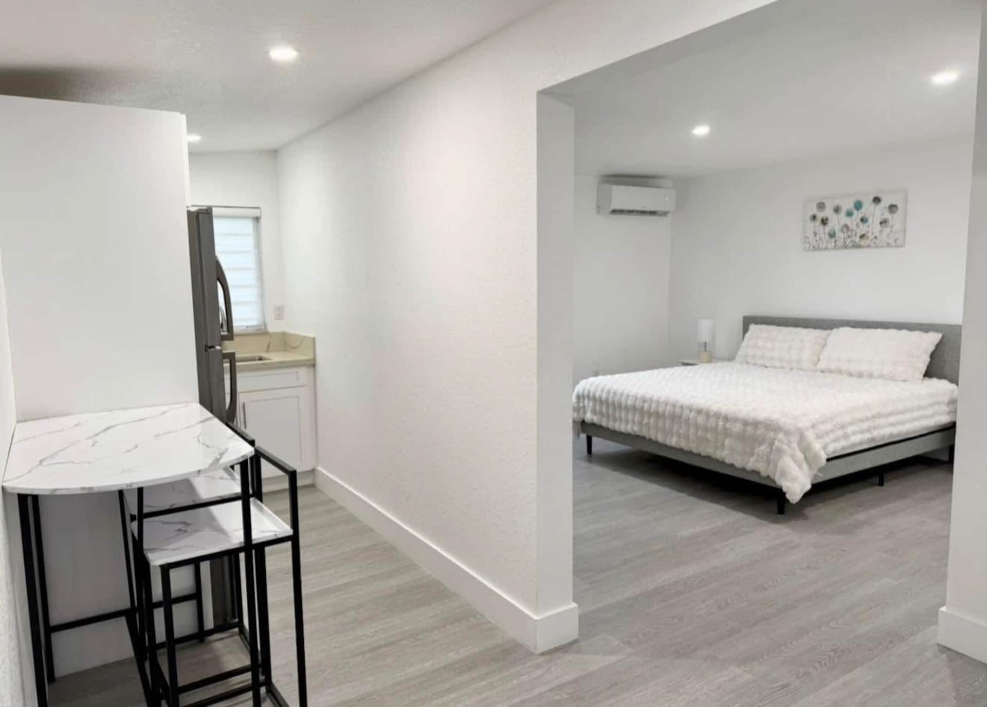 Cozy Apartment Near MIA International Airport