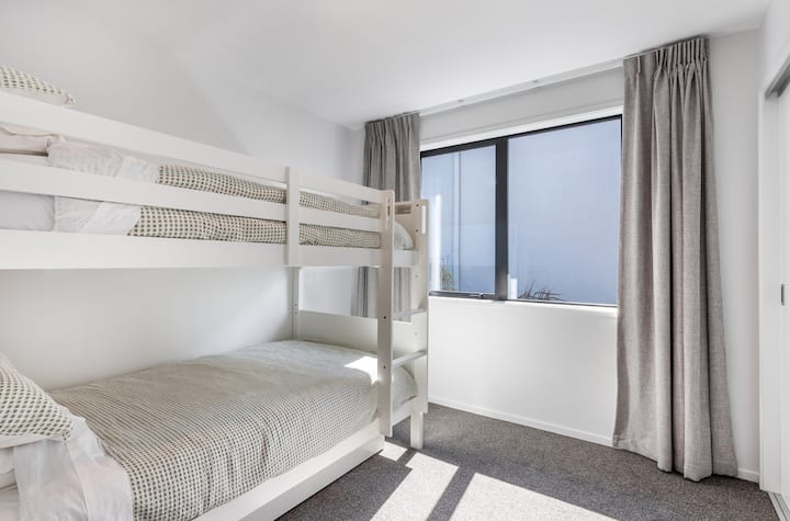 საძინებელი 3