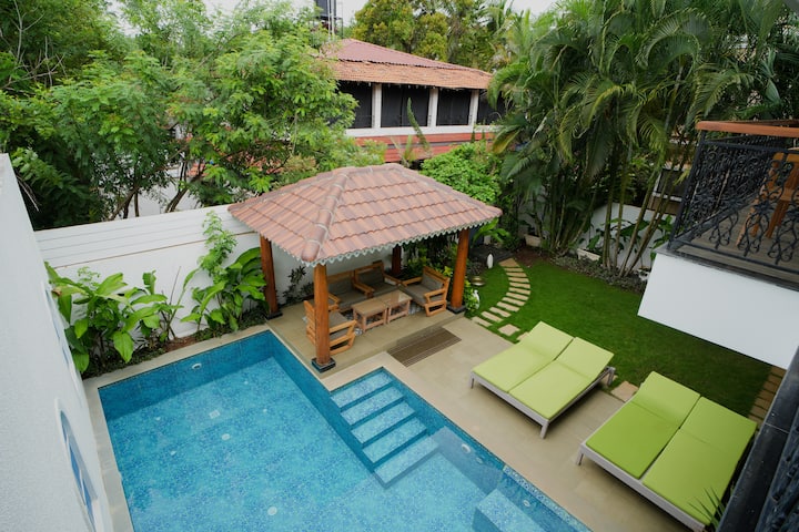 ELIVAAS Bauhinia VK · Luxury 4-BHK Villa | Pool & Garden Retreat