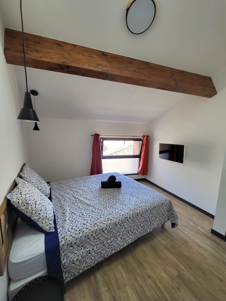 Bračni krevet 160x190cm 