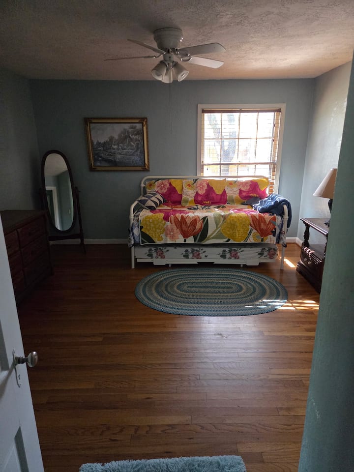 საძინებელი 2