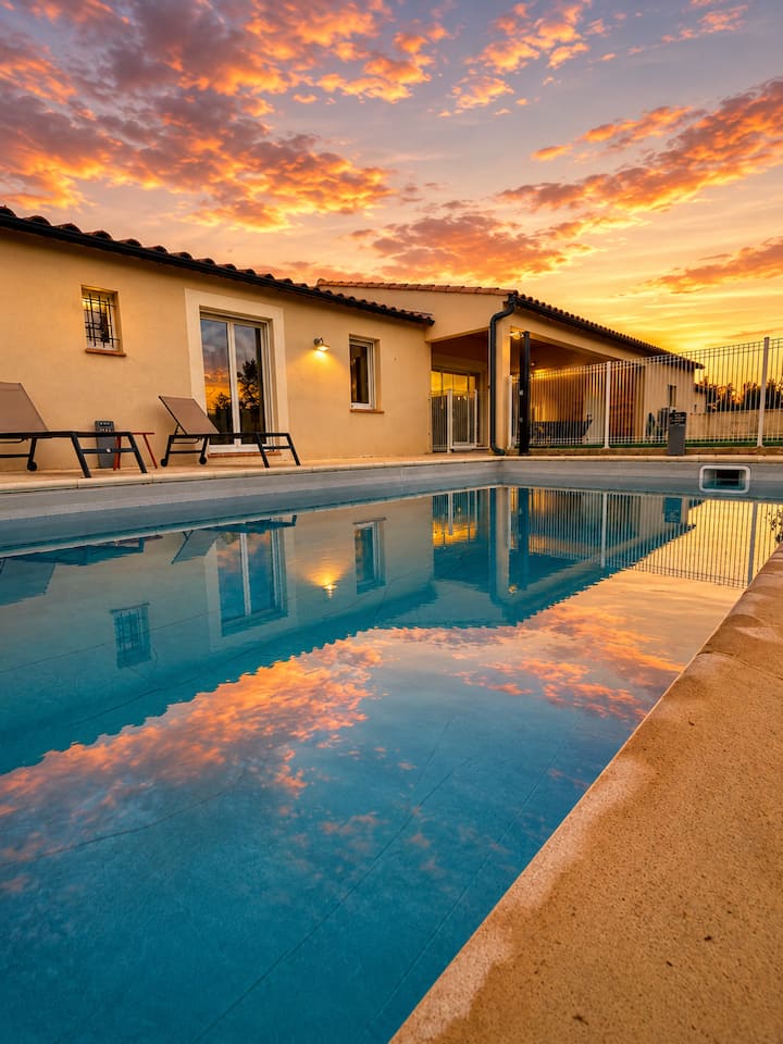 Grande Villa  Piscine  Proche Alpilles 2/8 Pers - Avignon