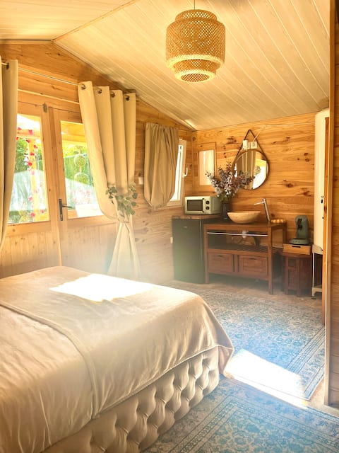 Nid Douillet Chalet with Hot Tub – Close to Paris and Orly